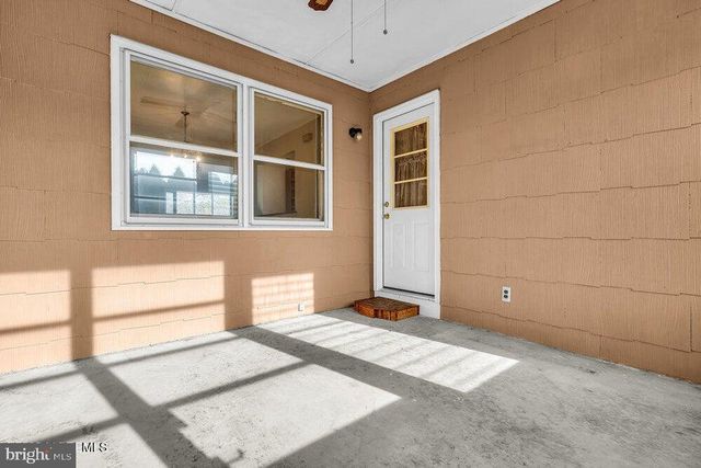 50 OAKFIELD RD, Toms River, NJ 08757