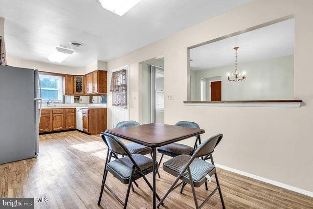 50 OAKFIELD RD, Toms River, NJ 08757