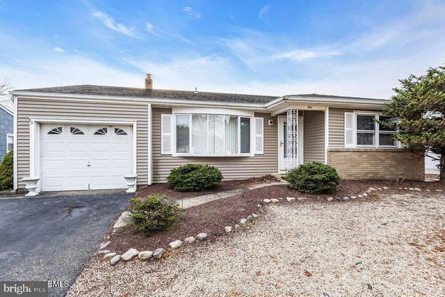 50 OAKFIELD RD, Toms River, NJ 08757