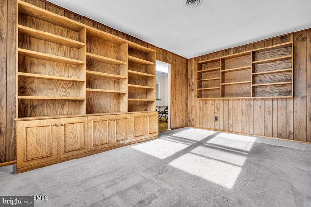 50 OAKFIELD RD, Toms River, NJ 08757