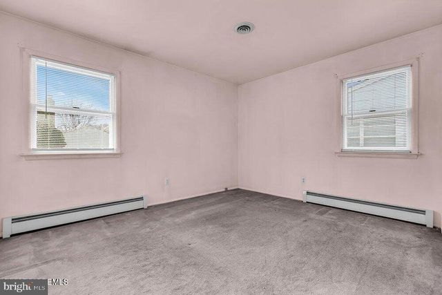 50 OAKFIELD RD, Toms River, NJ 08757