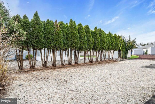 50 OAKFIELD RD, Toms River, NJ 08757