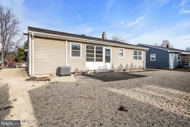 50 OAKFIELD RD, Toms River, NJ 08757