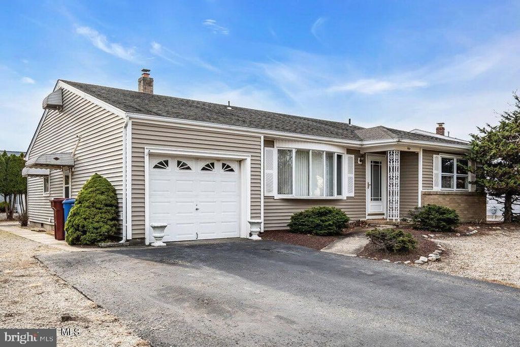 50 OAKFIELD RD, Toms River, NJ 08757