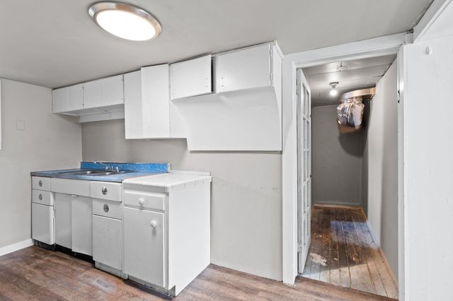 242 S Broadway St, Tekoa, WA 99033