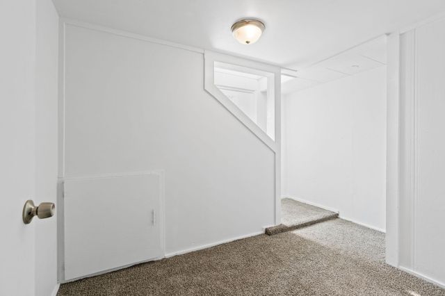 242 S Broadway St, Tekoa, WA 99033