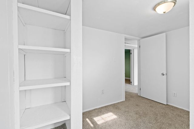 242 S Broadway St, Tekoa, WA 99033