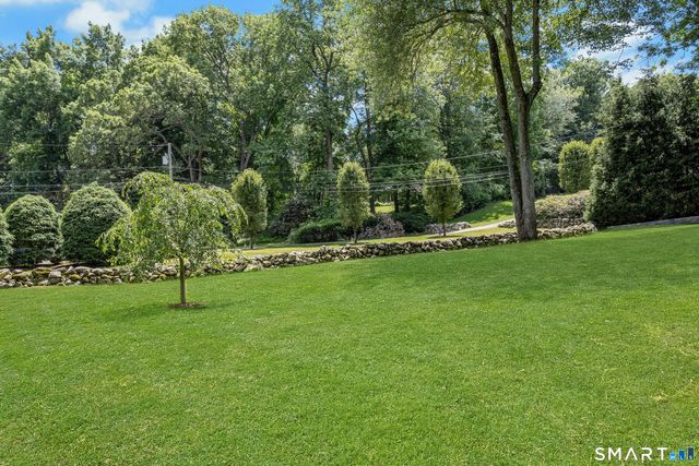 51 Horton Lane, New Canaan, CT 06840