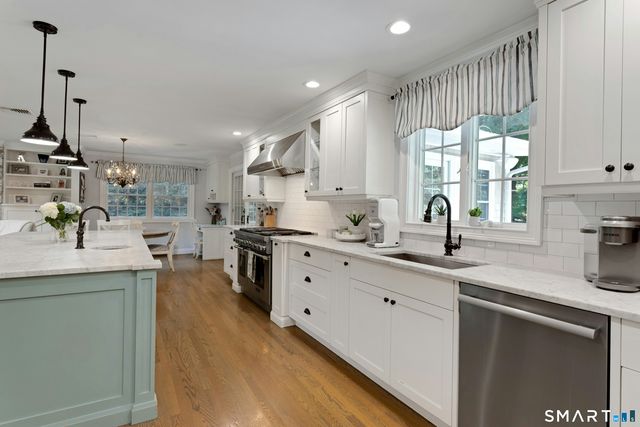 51 Horton Lane, New Canaan, CT 06840