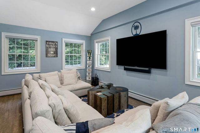 51 Horton Lane, New Canaan, CT 06840