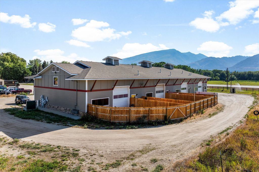 104 Fabers Way, Hamilton, MT 59840 photo 4