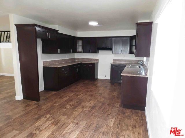1334 W 62, Los Angeles, CA 90044