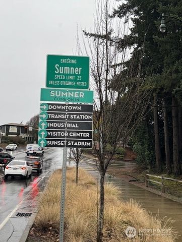 611 McKinnon Avenue, Sumner, WA 98390