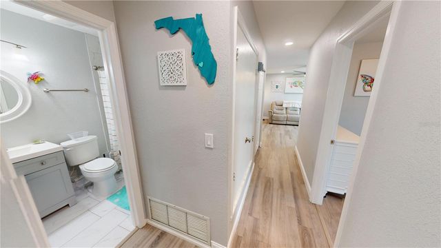 531 LAKEMONT AVENUE NW, Port Charlotte, FL 33952