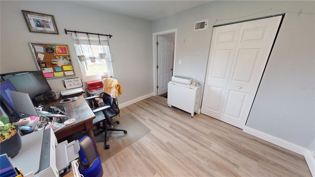 531 LAKEMONT AVENUE NW, Port Charlotte, FL 33952