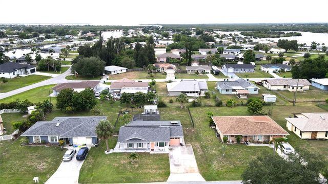 531 LAKEMONT AVENUE NW, Port Charlotte, FL 33952
