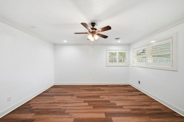 4407 Rosebay Drive, Houston, TX 77018