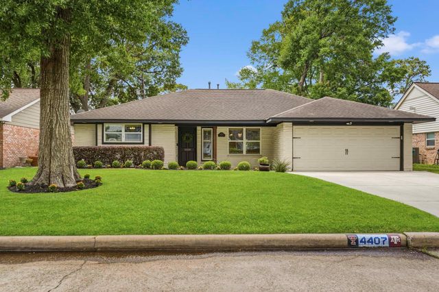 4407 Rosebay Drive, Houston, TX 77018