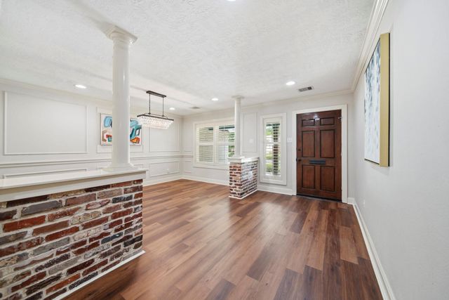 4407 Rosebay Drive, Houston, TX 77018