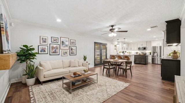 4407 Rosebay Drive, Houston, TX 77018