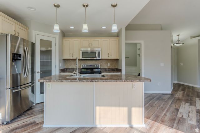 14349 S CROWN ROSE DR, Herriman, UT 84096