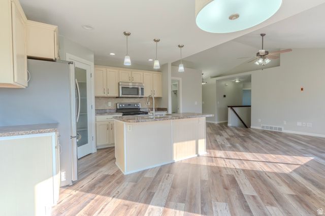 14349 S CROWN ROSE DR, Herriman, UT 84096