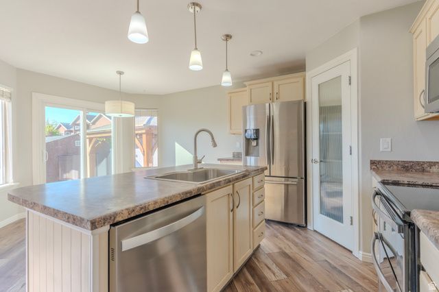 14349 S CROWN ROSE DR, Herriman, UT 84096