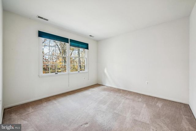 32 CONSTITUTION DR, Southampton, NJ 08088