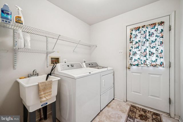 32 CONSTITUTION DR, Southampton, NJ 08088