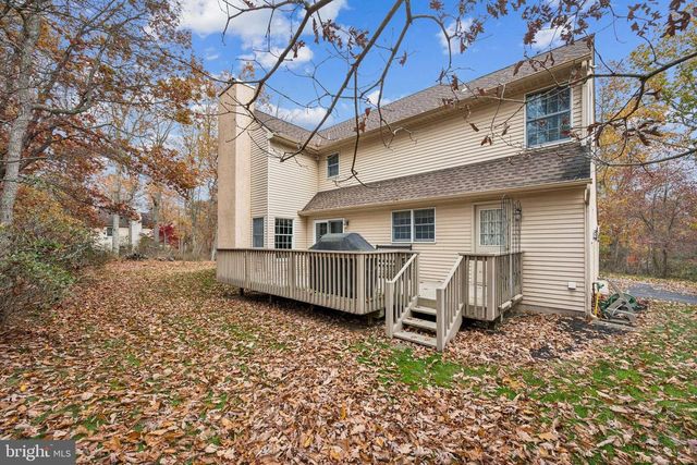 32 CONSTITUTION DR, Southampton, NJ 08088