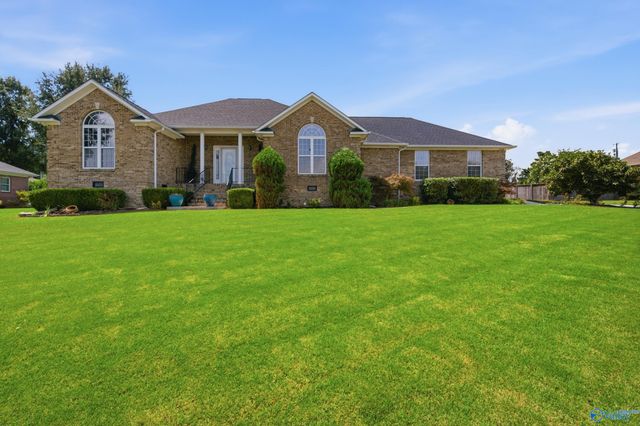 1902 Lillian Drive, Athens, AL 35611