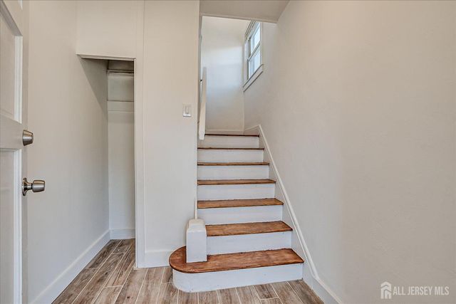 385 Pierson Avenue 2, Edison, NJ 08837