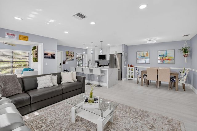 13953 NESTING Way D, Delray Beach, FL 33484