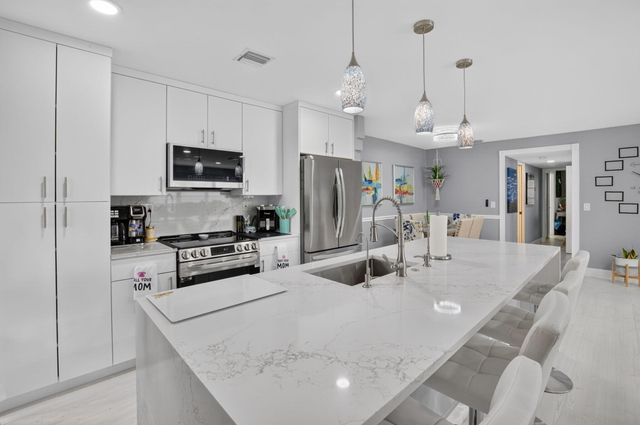 13953 NESTING Way D, Delray Beach, FL 33484