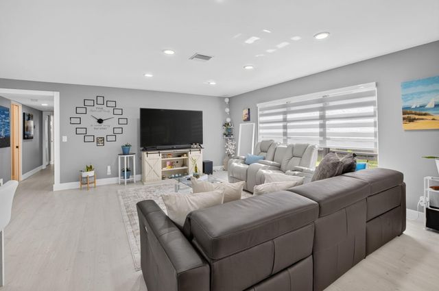 13953 NESTING Way D, Delray Beach, FL 33484