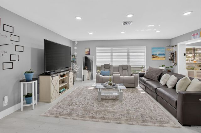 13953 NESTING Way D, Delray Beach, FL 33484