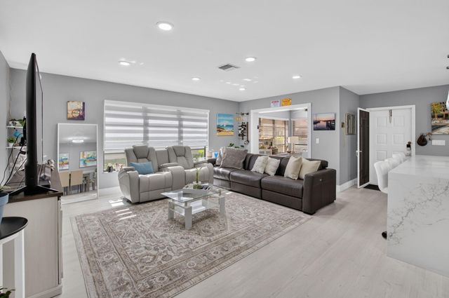 13953 NESTING Way D, Delray Beach, FL 33484