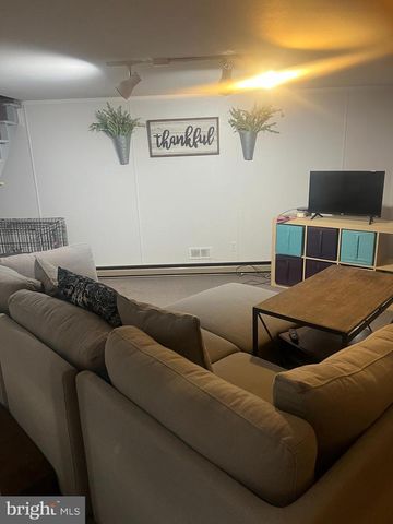 131 SALEM CHURCH RD, Mechanicsburg, PA 17050