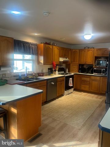 131 SALEM CHURCH RD, Mechanicsburg, PA 17050