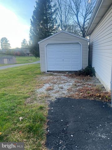 131 SALEM CHURCH RD, Mechanicsburg, PA 17050