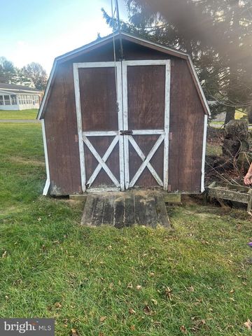 131 SALEM CHURCH RD, Mechanicsburg, PA 17050