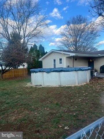 131 SALEM CHURCH RD, Mechanicsburg, PA 17050