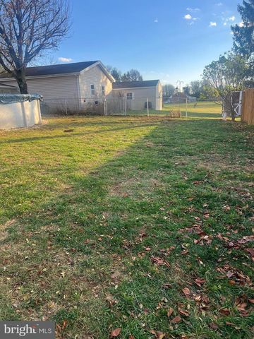 131 SALEM CHURCH RD, Mechanicsburg, PA 17050