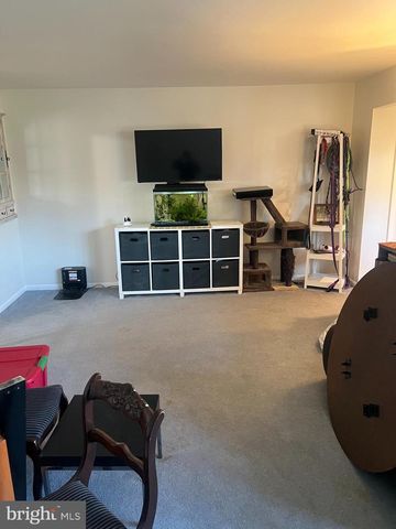 131 SALEM CHURCH RD, Mechanicsburg, PA 17050