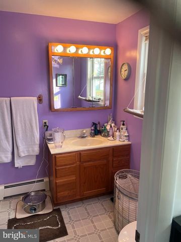 131 SALEM CHURCH RD, Mechanicsburg, PA 17050