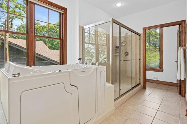3447 Siems Court, Arden Hills, MN 55112