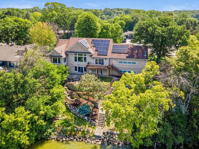 3447 Siems Court, Arden Hills, MN 55112
