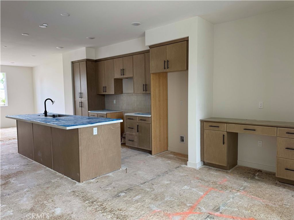 685 S Brea Boulevard 304, Brea, CA 92821 — photo 2