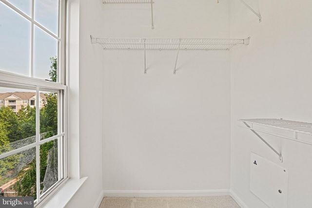 21792 JARVIS SQ, Ashburn, VA 20147