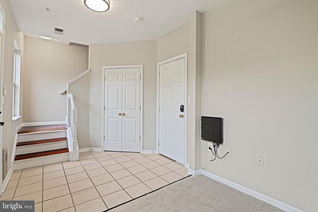 21792 JARVIS SQ, Ashburn, VA 20147
